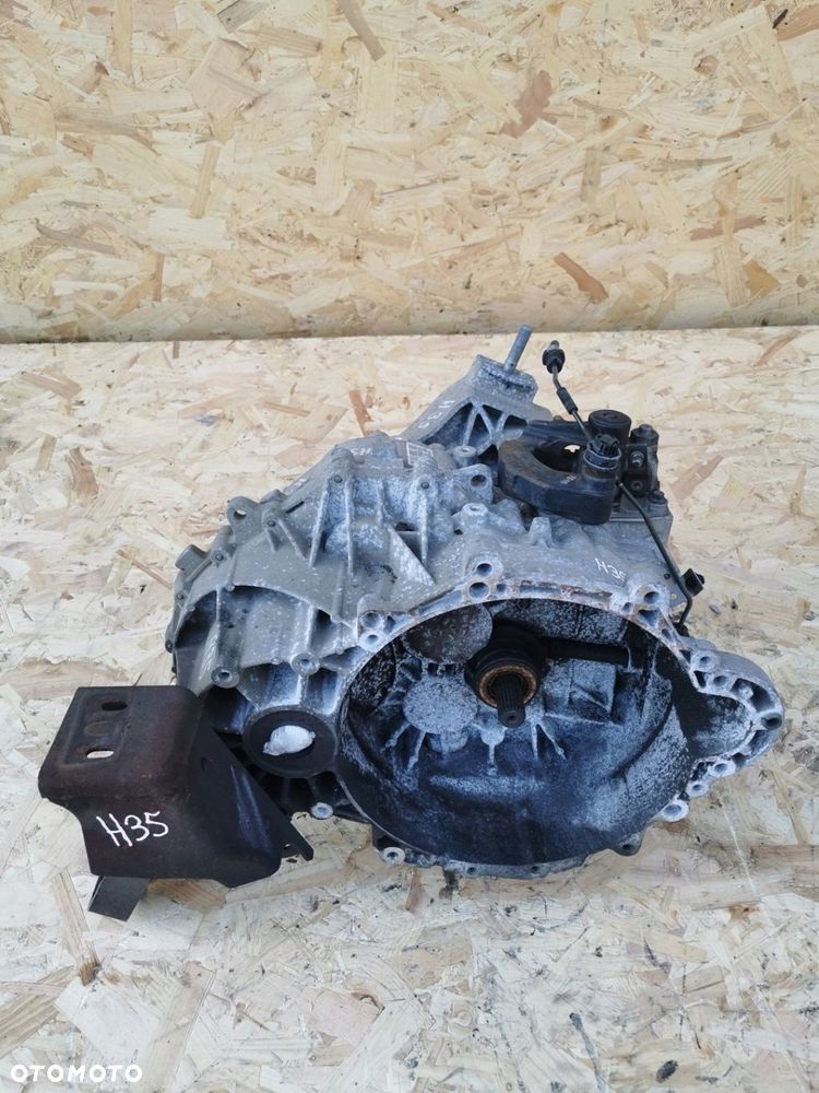 Ford Mondeo skrzynia biegów 8G9R 7002 LC Manualna 2.2 Diesel 175KM 2009 - 2