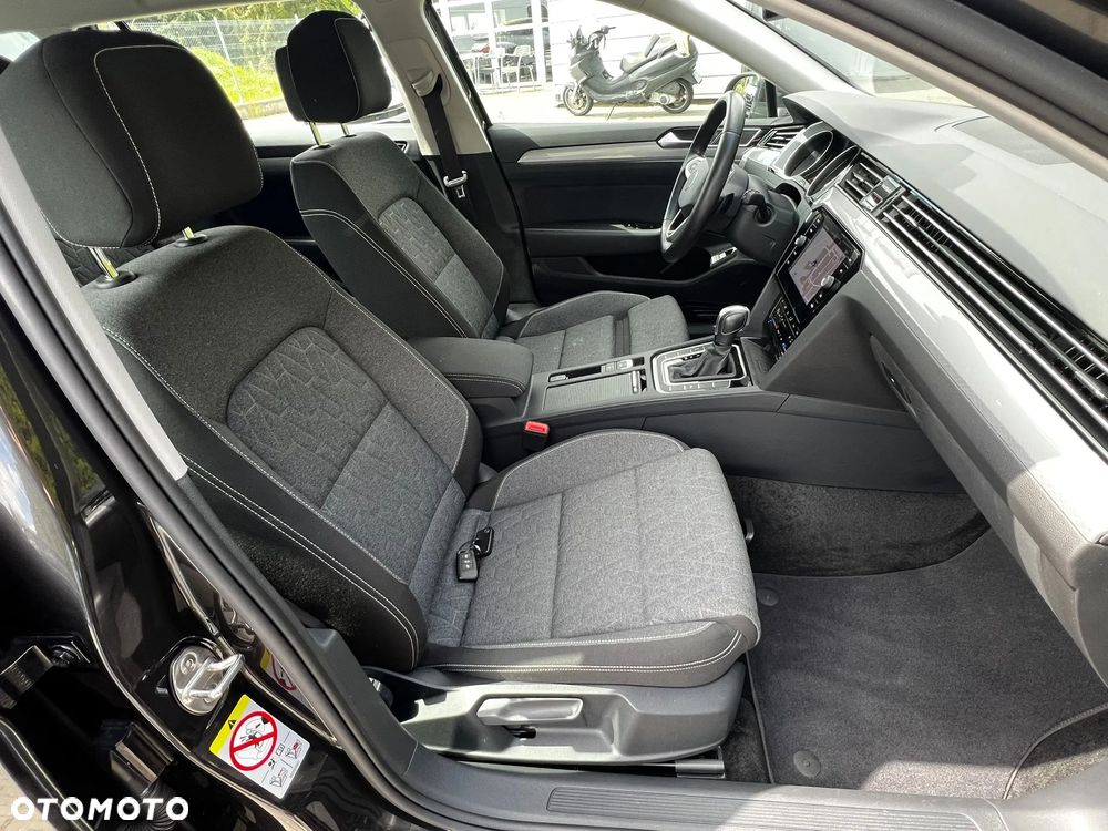 Volkswagen Passat 2.0 TDI SCR Comfortline DSG - 20