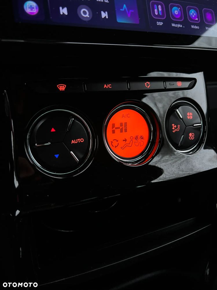 Citroën DS3 1.6 VTi SoChic - 19