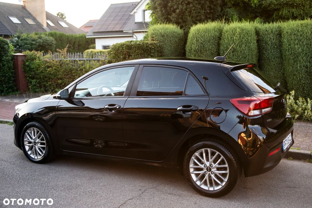 Kia Rio 1.2 Business Line Plus - 12