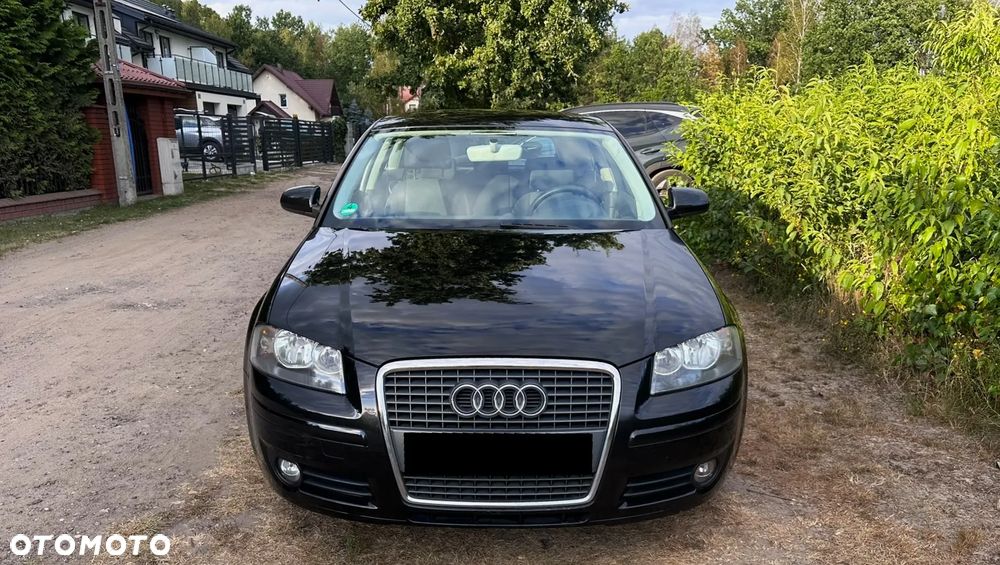 Audi A3 1.6 Ambiente - 1