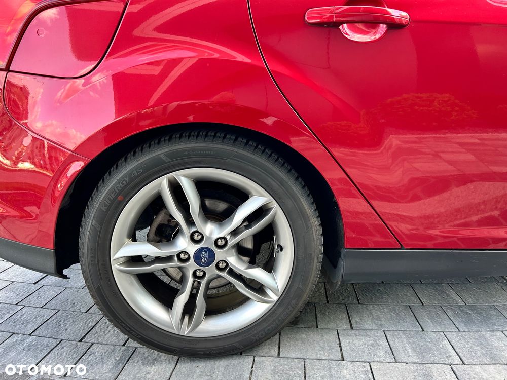 Ford Focus 1.6 EcoBoost Titanium - 27