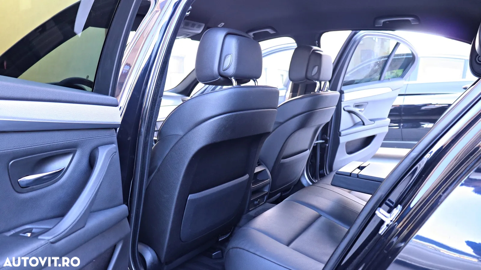 BMW Seria 5 520d - 14
