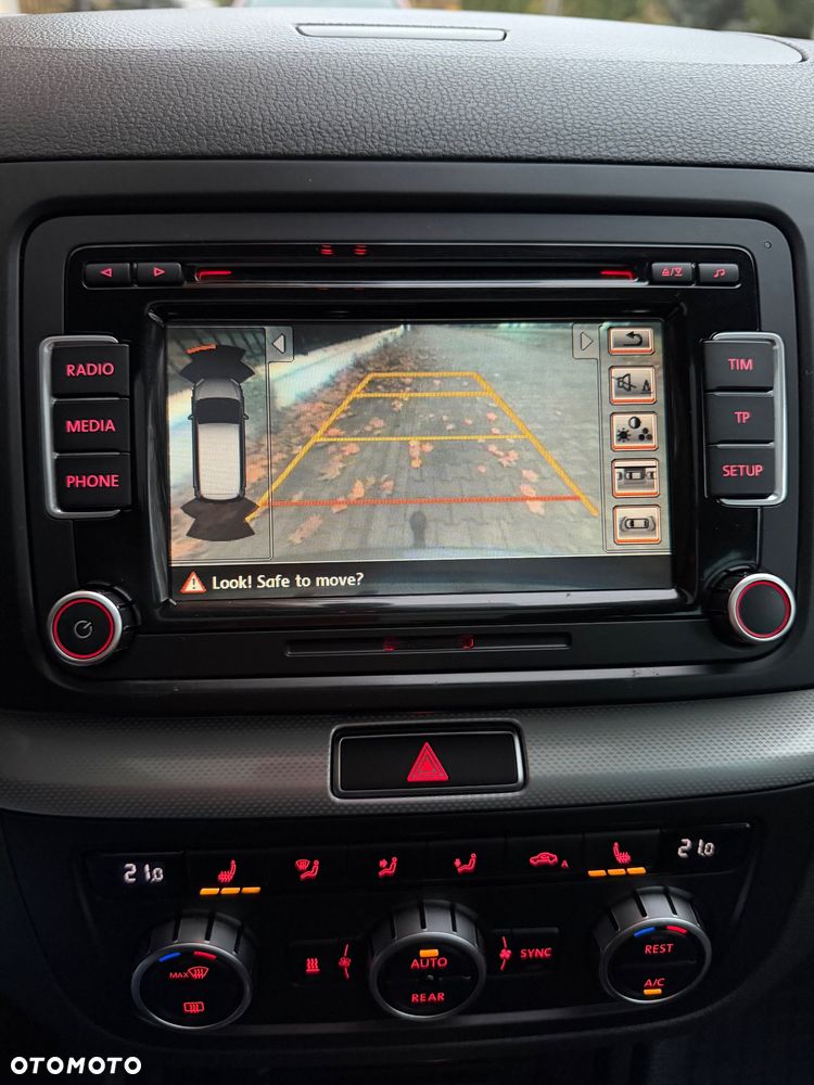Volkswagen Sharan 2.0 TDI DSG BlueMotion Technology Comfortline - 25