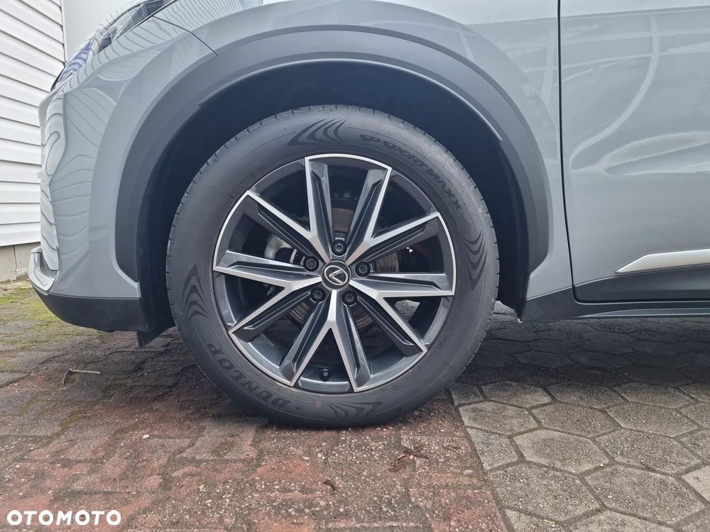 Lexus LBX 1.5 Hybrid Cool - 31