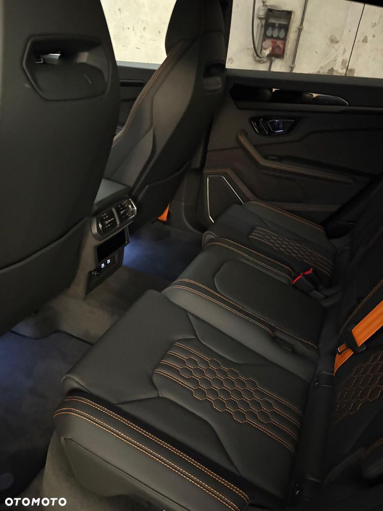 Lamborghini Urus - 7