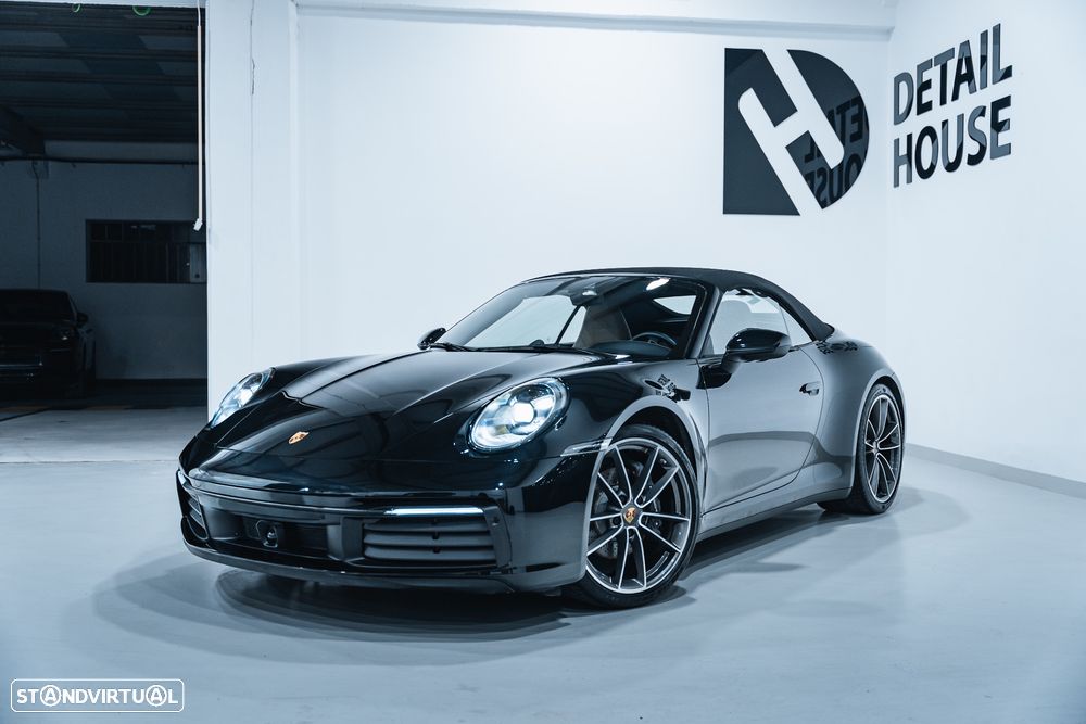 Porsche 911 (992) - 8