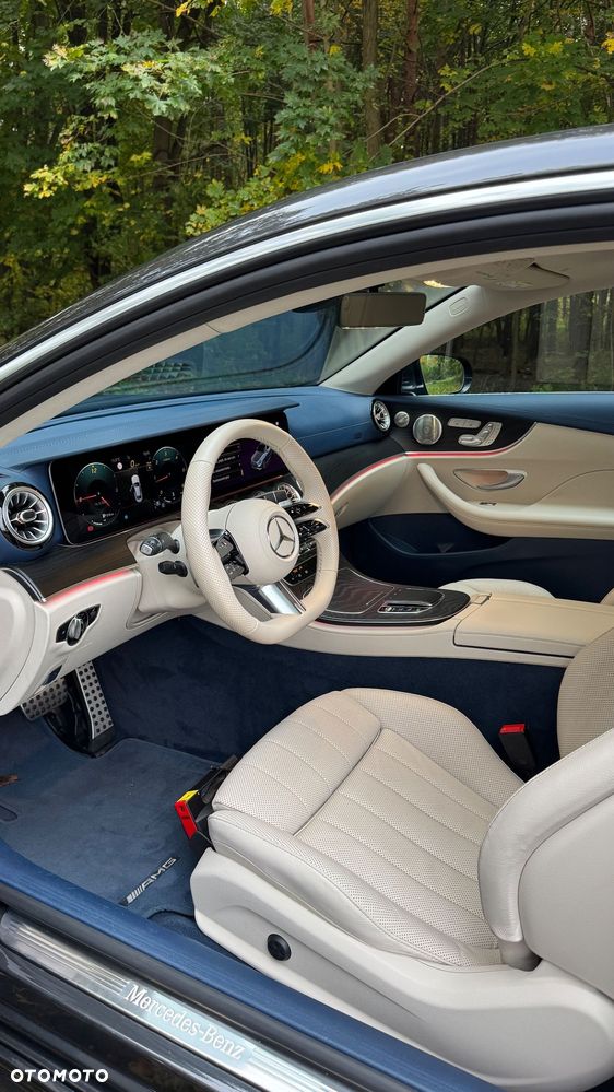 Mercedes-Benz Klasa E 220 d Coupe 4-Matic Avantgarde - 22