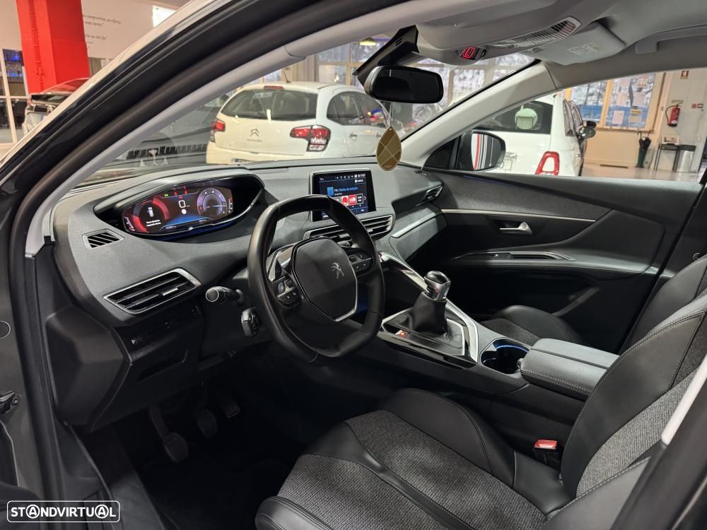 Peugeot 3008 1.5 BlueHDi Allure Pack - 21