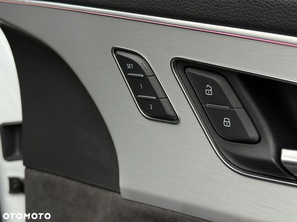 Audi Q7 50 TDI quattro tiptronic S line - 24