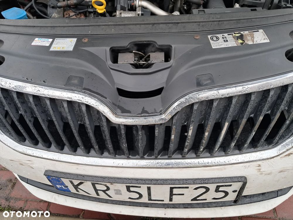 Skoda RAPID 1.6 TDI DPF Ambition Max - 8