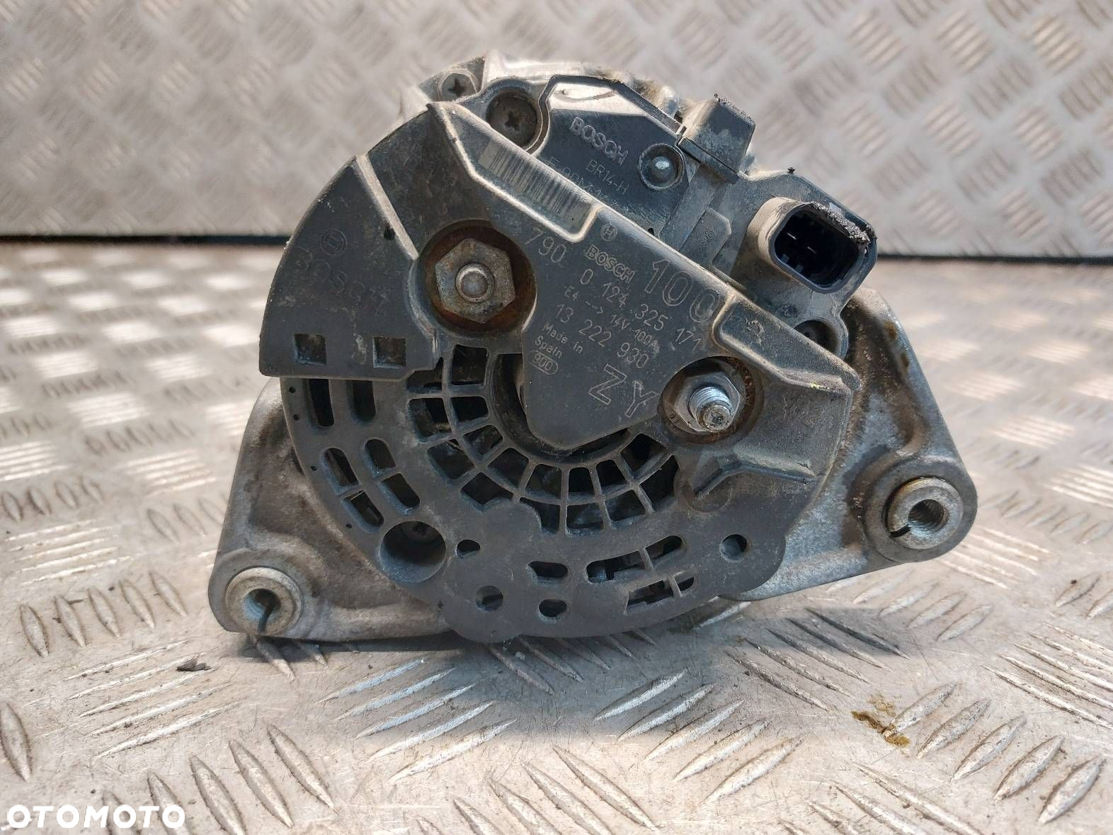 ALTERNATOR OPEL CORSA D 1.2  0124325171 - 4