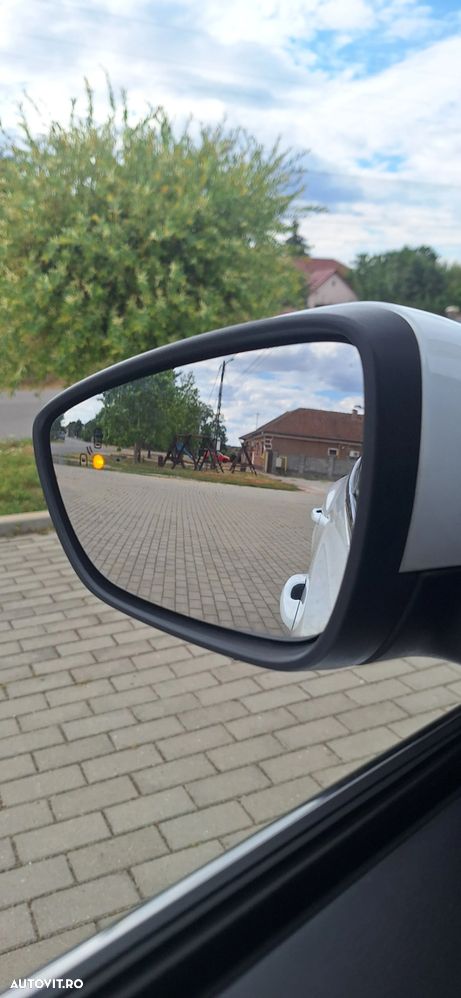 Ford Focus 1.5 EcoBlue Start-Stopp-System Aut. ACTIVE DESIGN - 23
