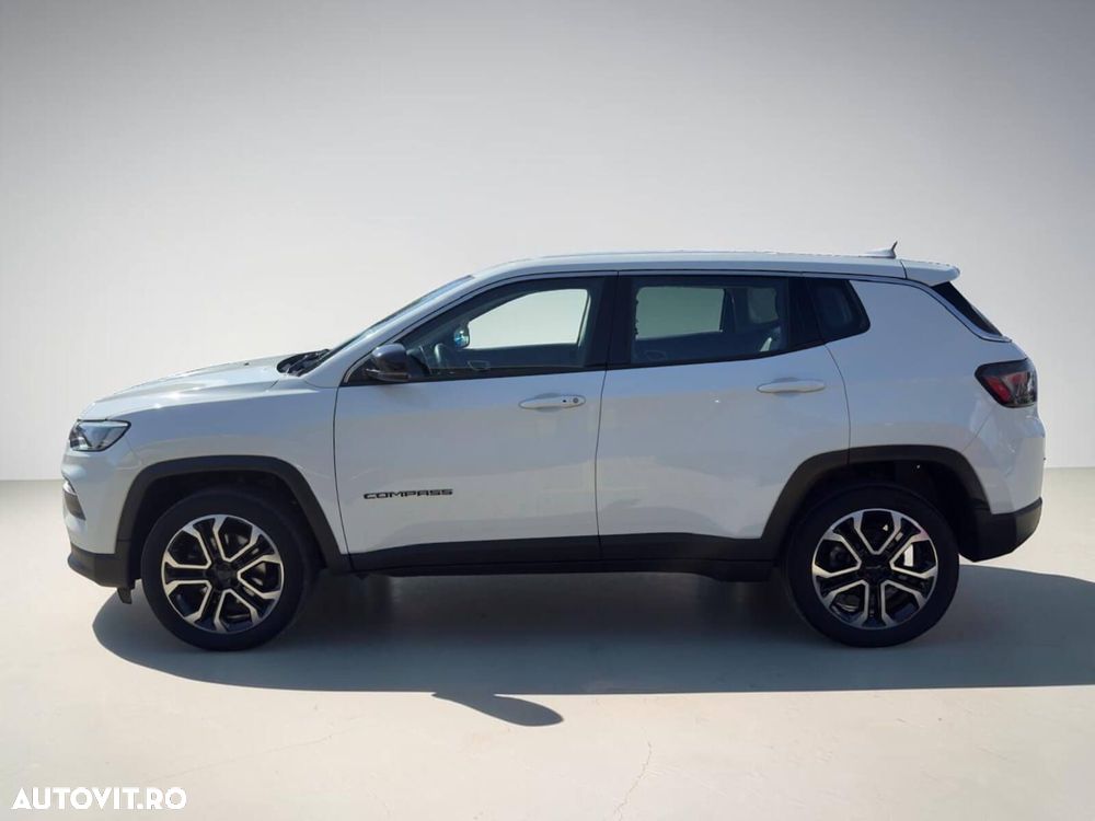 Jeep Compass - 16