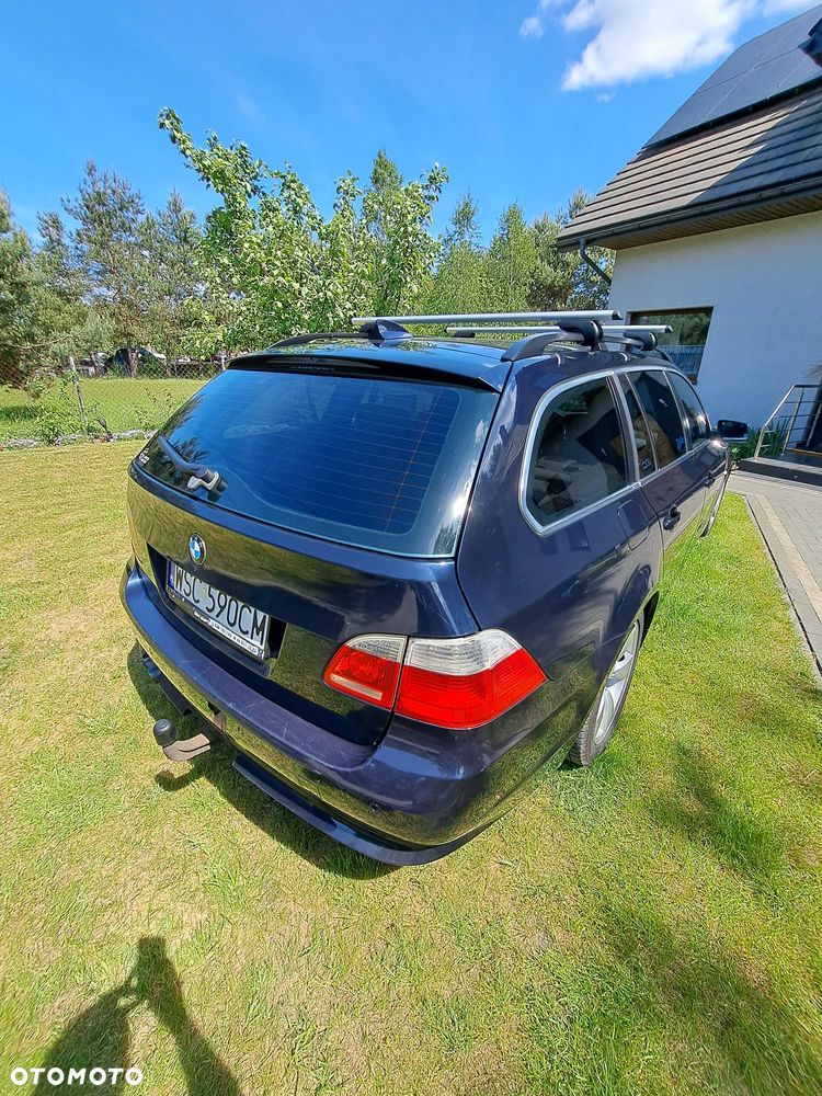 BMW Seria 5 525d - 2