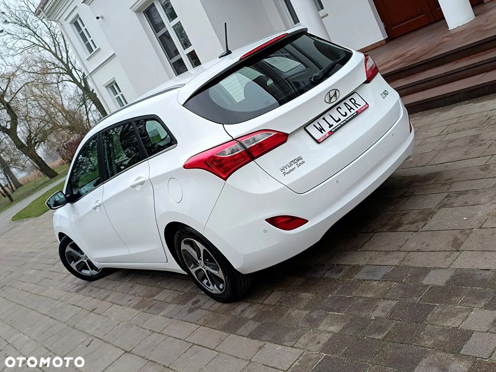 Hyundai i30 blue Kombi 1.6 GDi Style - 3