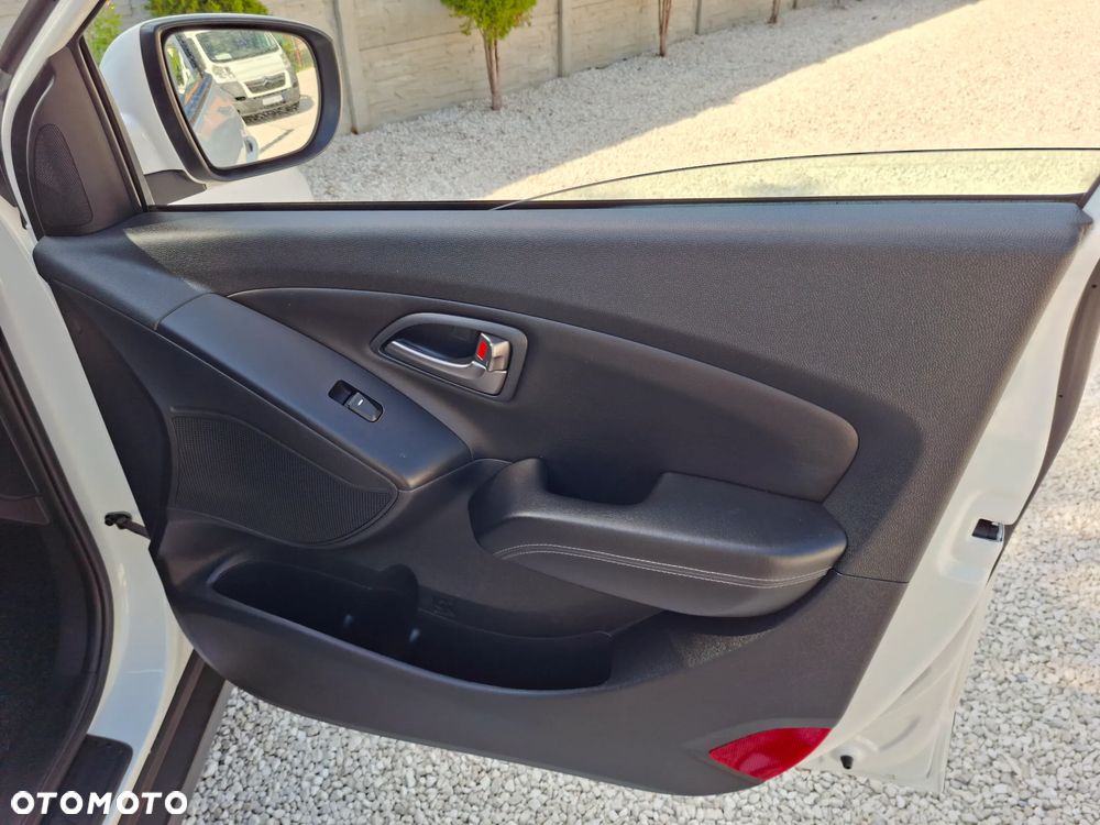 Hyundai ix35 2.0 2WD Automatik Trend - 34