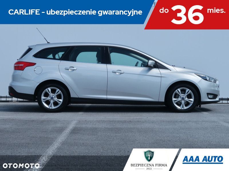 Ford Focus SW - 8