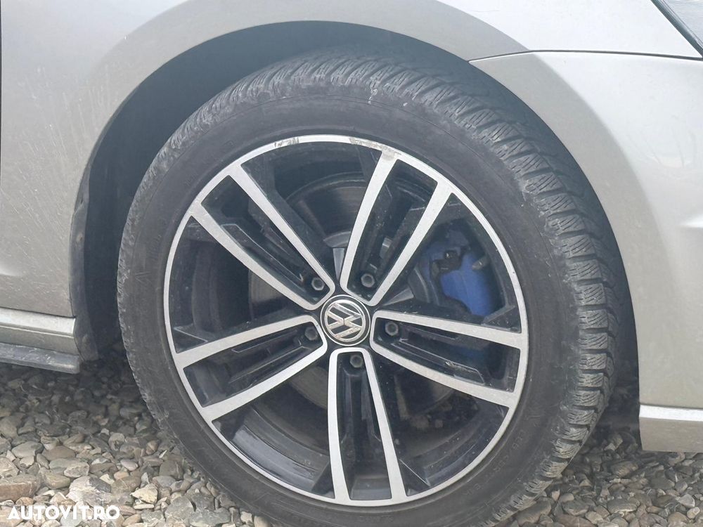 Volkswagen Golf Standard - 8