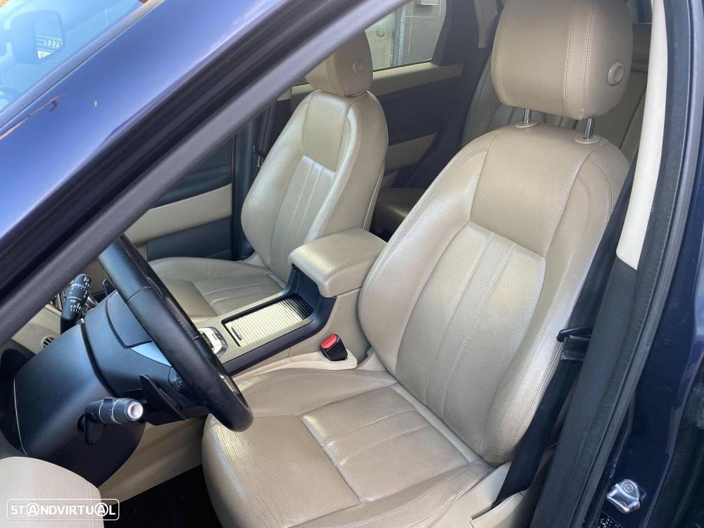 Land Rover Discovery Sport 2.0 TD4 HSE Luxury 7L Auto - 12