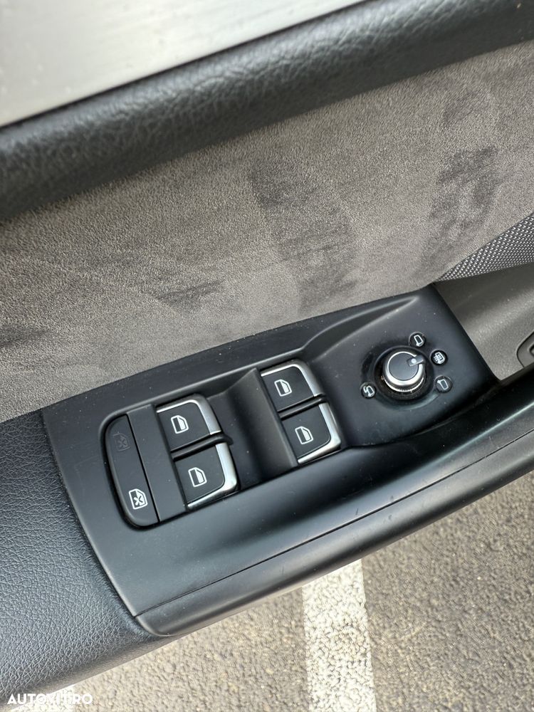 Audi Q3 2.0 35 TDI S tronic quattro S Line - 12