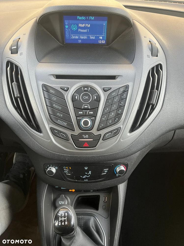 Ford transit courier - 18