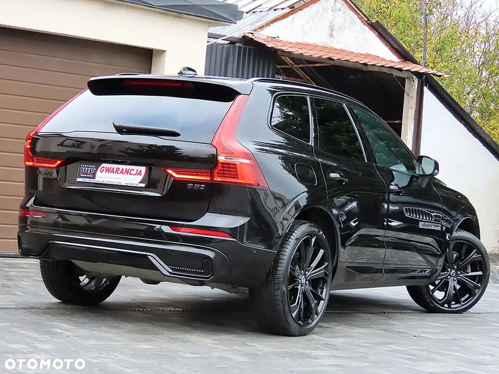 Volvo XC 60 B5 AWD Ultra Dark - 11
