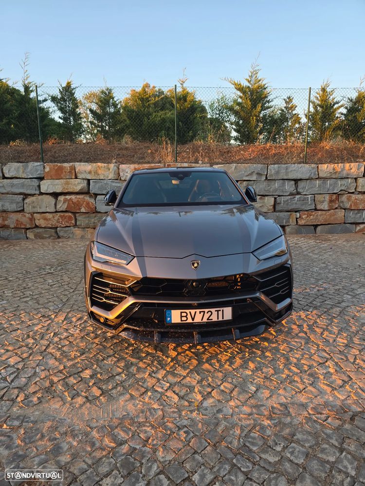 Lamborghini Urus 4.0 V8 - 8