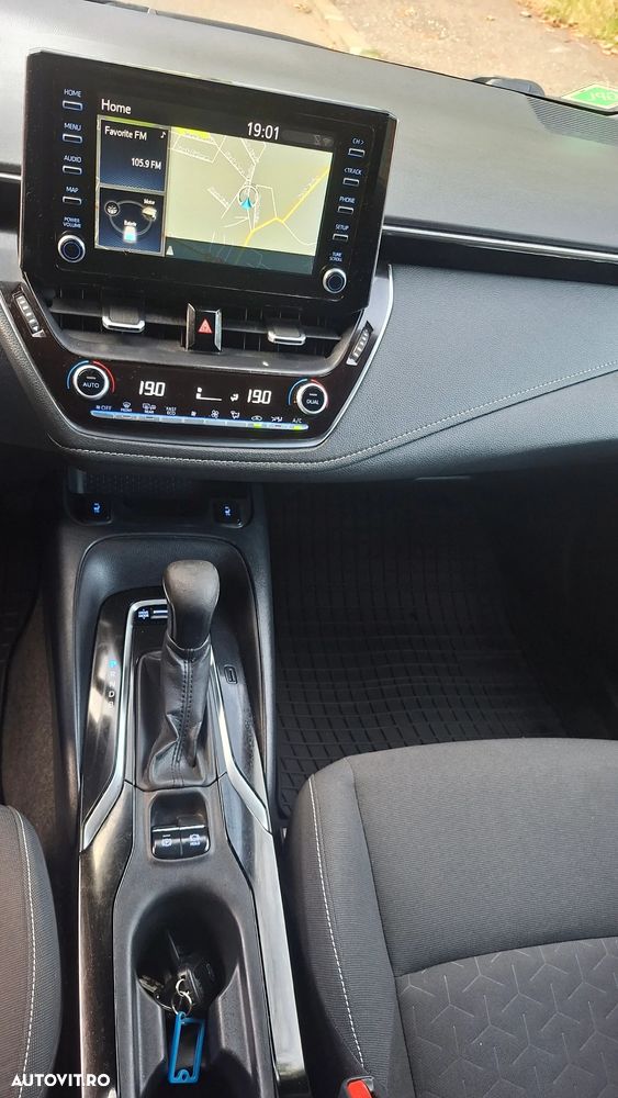 Toyota Corolla 1.8 HSD Dynamic - 9