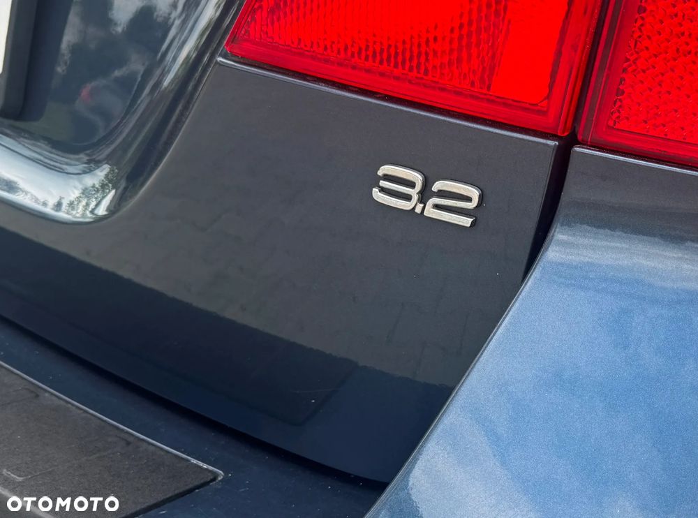 Volvo V70 3.2 Summum - 16