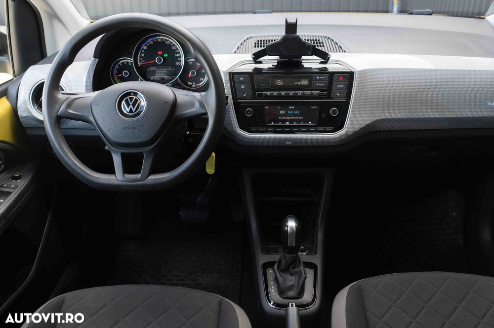 Volkswagen up! - 30
