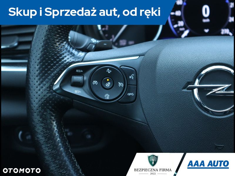 Opel Insignia - 25
