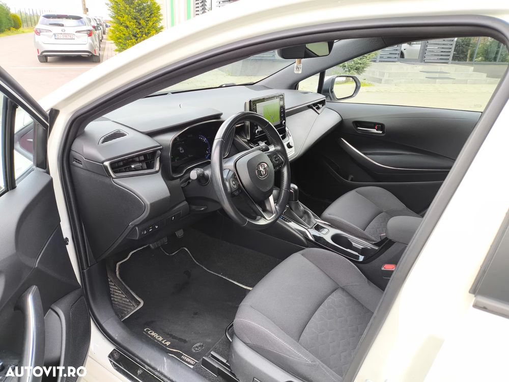 Toyota Corolla 1.8 HSD TS Dynamic - 10