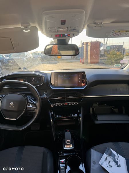 Peugeot 208 PureTech 100 EAT8 Allure - 15