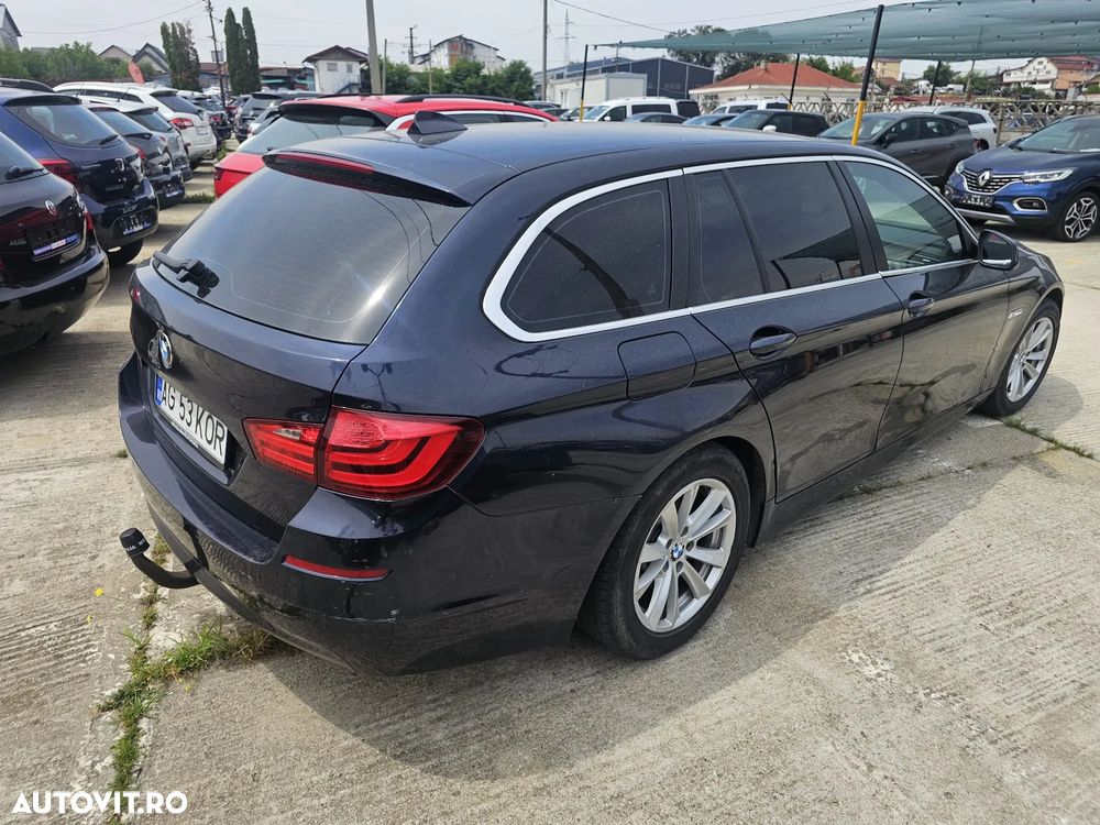 BMW Seria 5 520d Touring - 3
