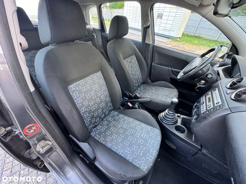 Ford Fiesta 1.25 Gold X - 29