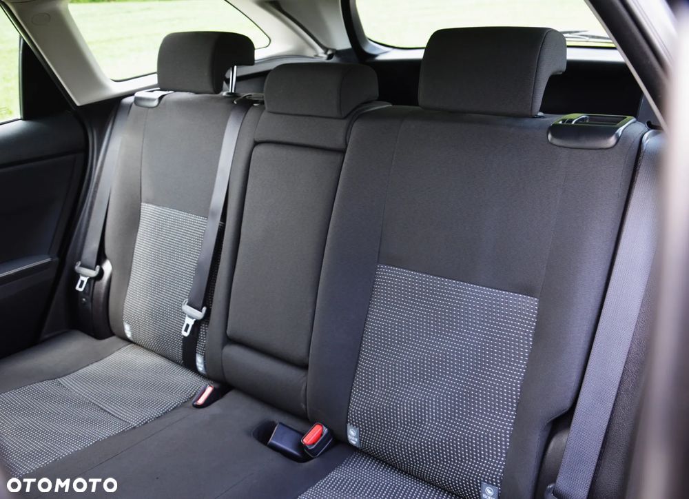 Toyota Auris - 27