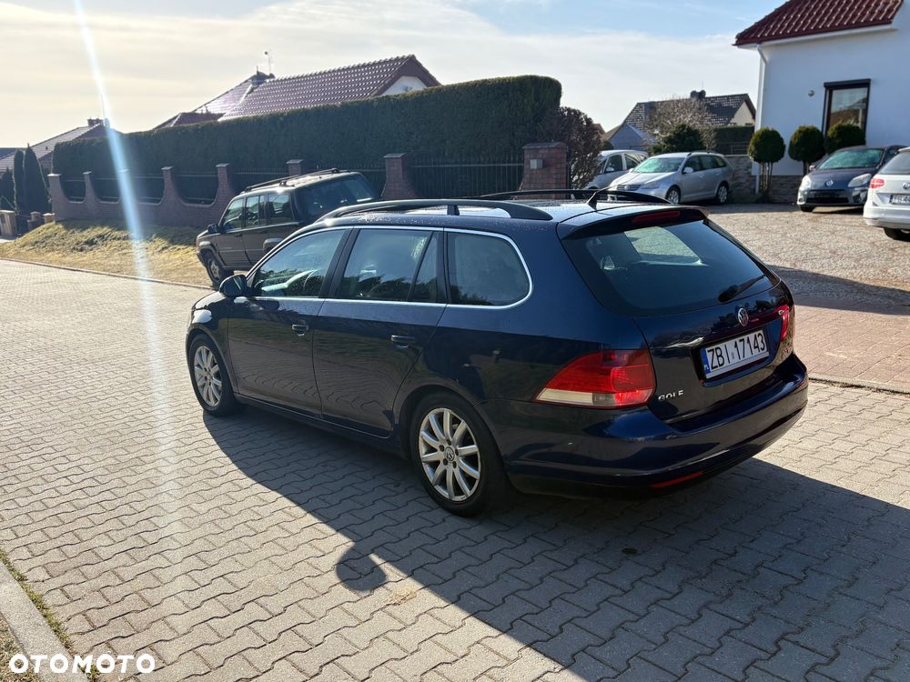 Volkswagen Golf 2.0 TDI DPF Comfortline - 11