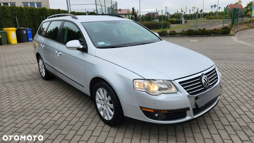 Volkswagen Passat 2.0 TDI DPF Comfortline - 28