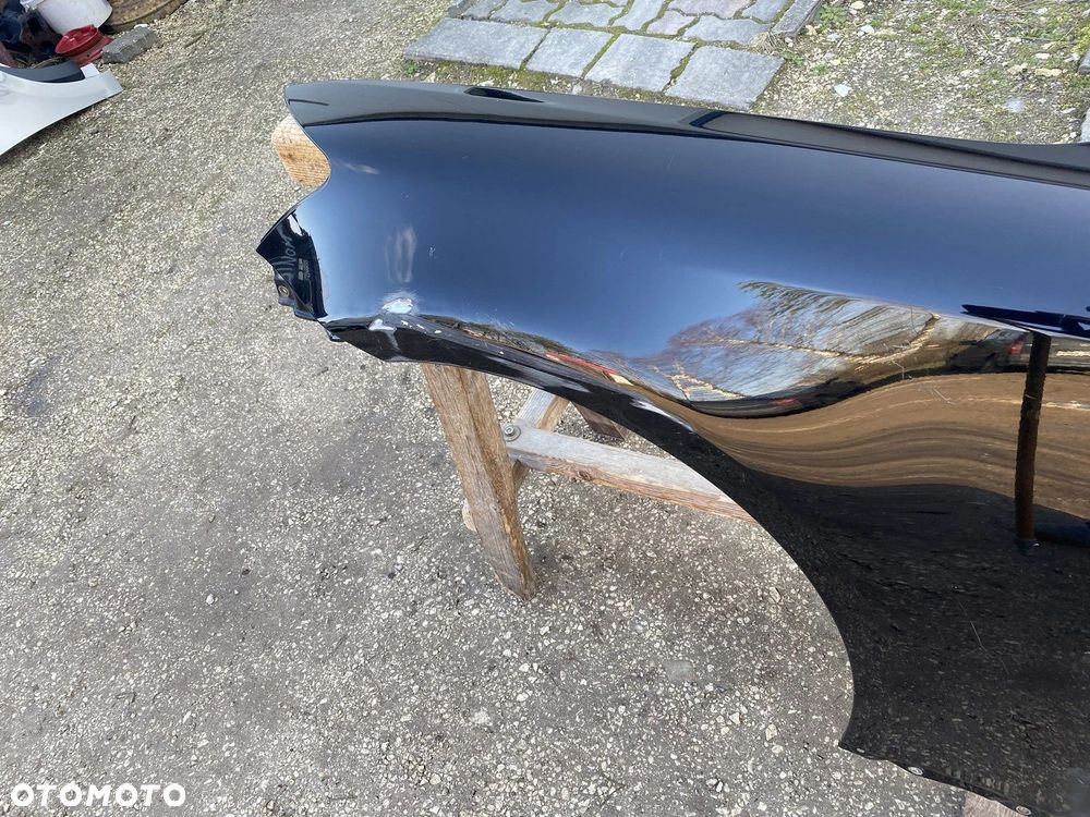 BŁOTNIK PRZEDNI LEWY LEXUS IS LIFT 09-13 - 2