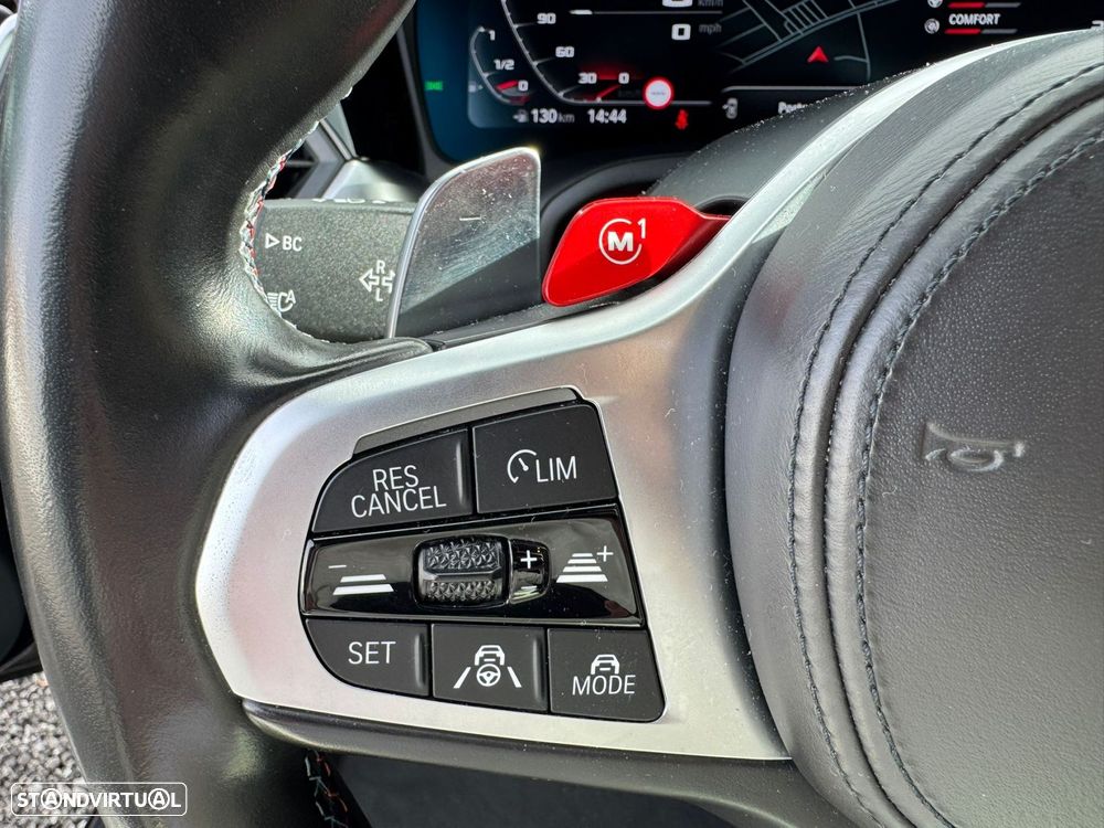 BMW M4 Competition xDrive - 33