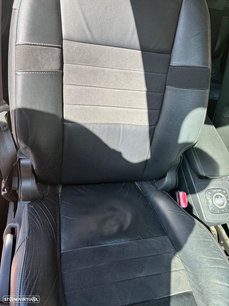 Renault Grand Scénic dCi 130 FAP Start & Stop Luxe - 27