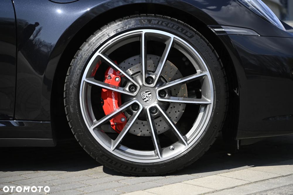 Porsche 911 Carrera S - 15