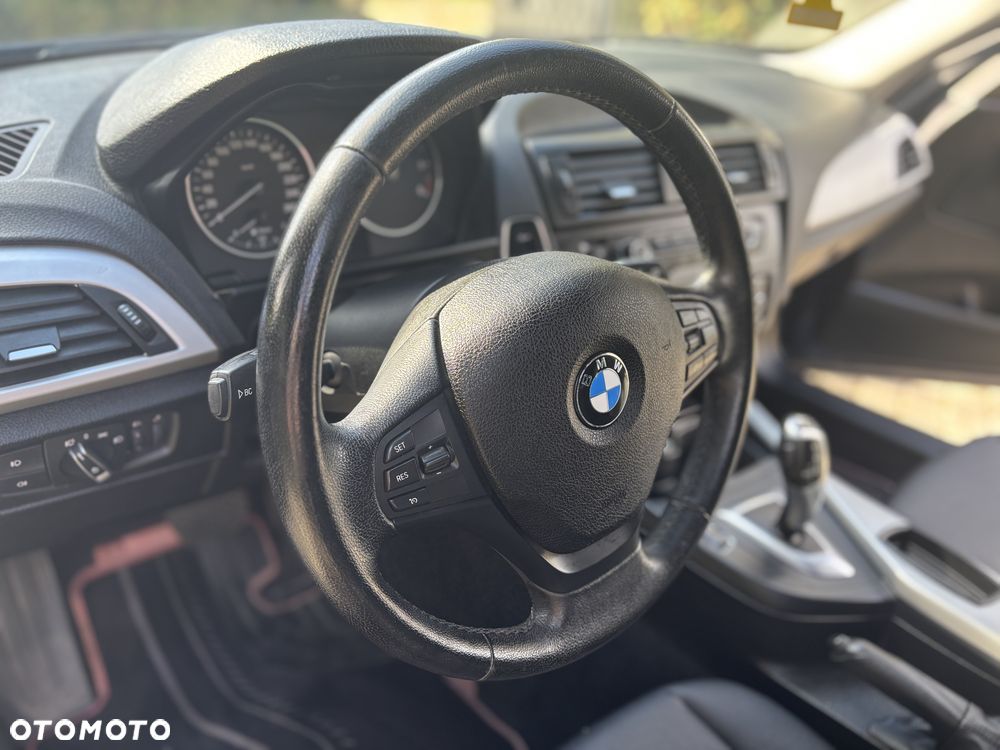 BMW Seria 1 116d Sport Line - 17