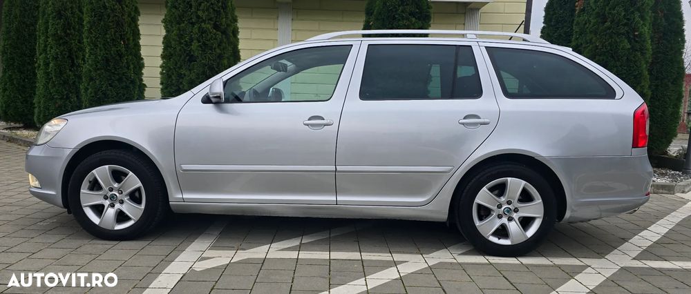 Skoda Octavia 2.0 TDI Elegance - 4