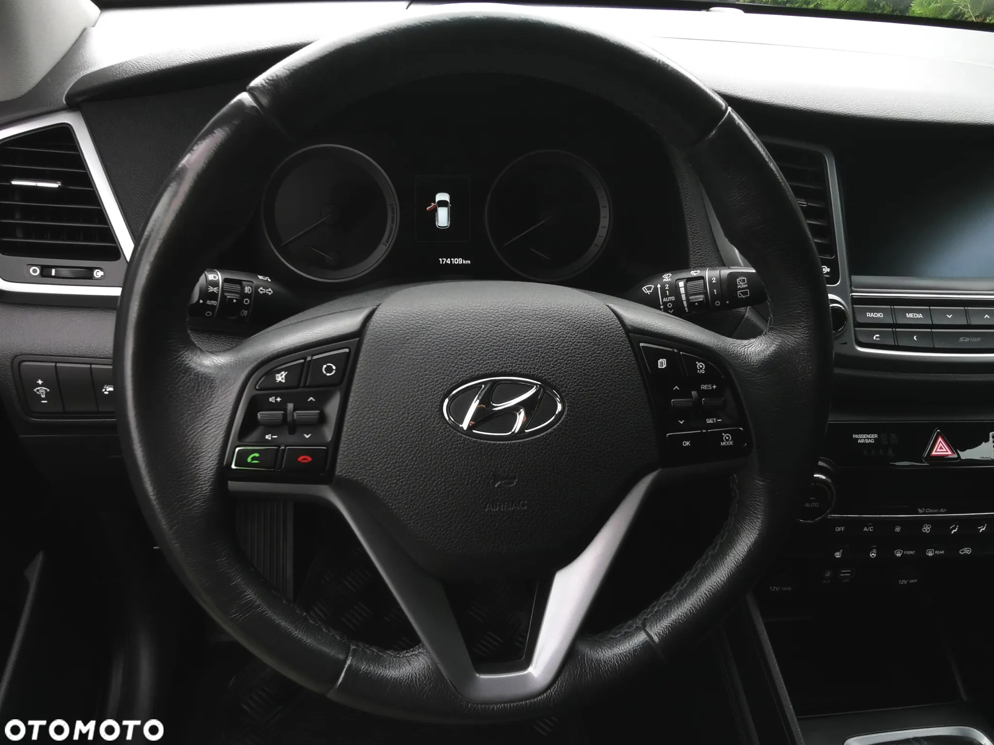 Hyundai Tucson 2.0 CRDI Premium 4WD - 29