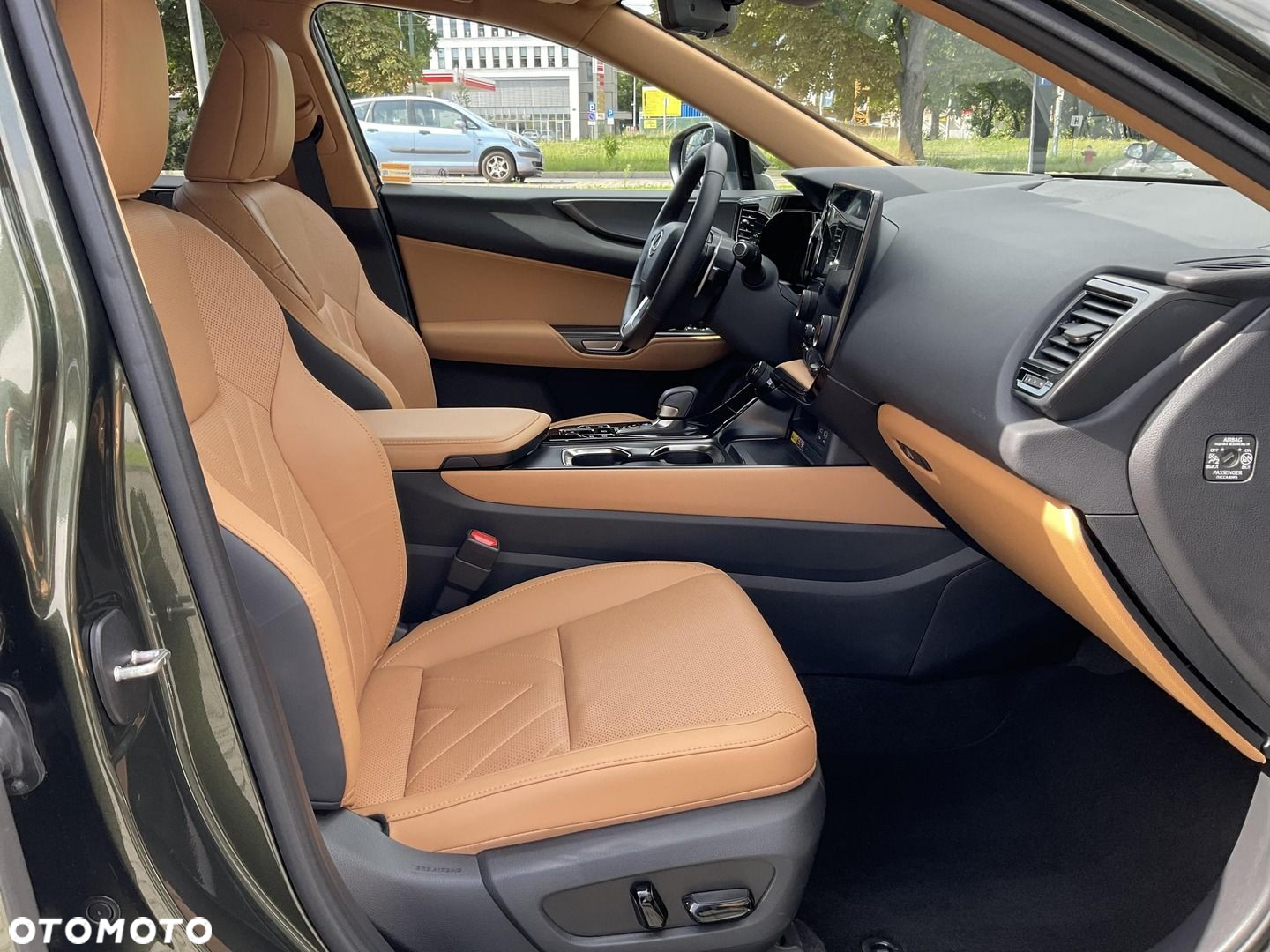 Lexus NX - 12