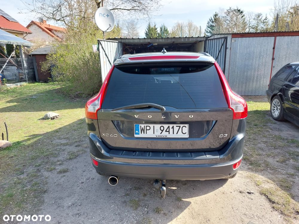 Volvo XC 60 D3 Momentum - 4