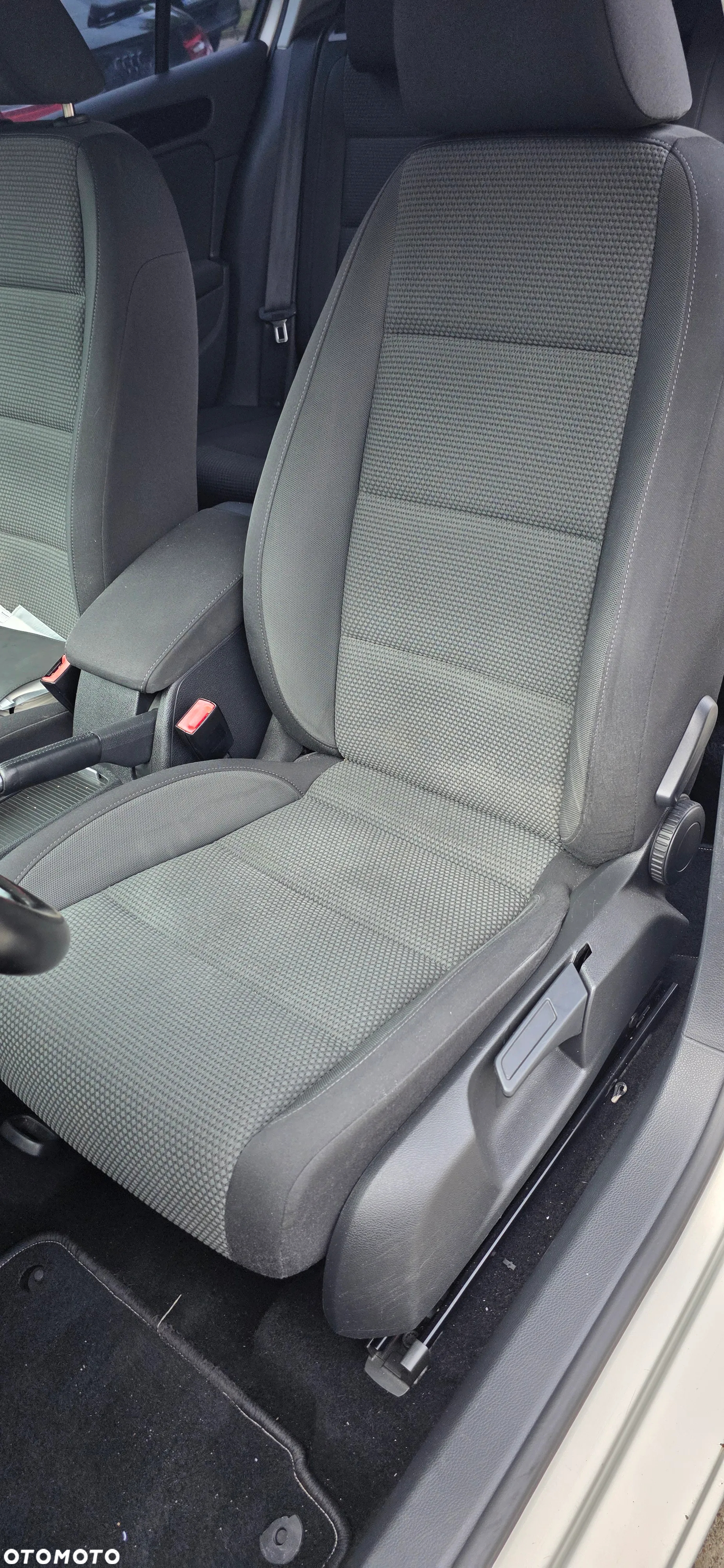 Volkswagen Golf 1.6 Comfortline - 12