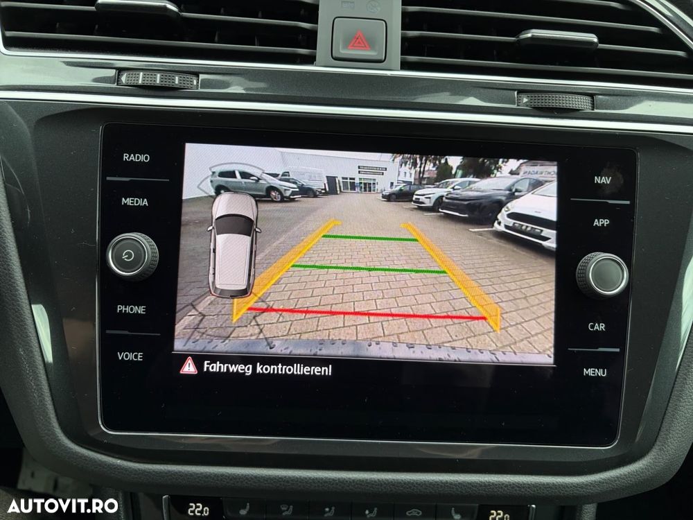 Volkswagen Tiguan - 9